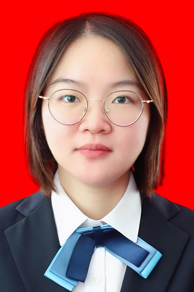 何婷